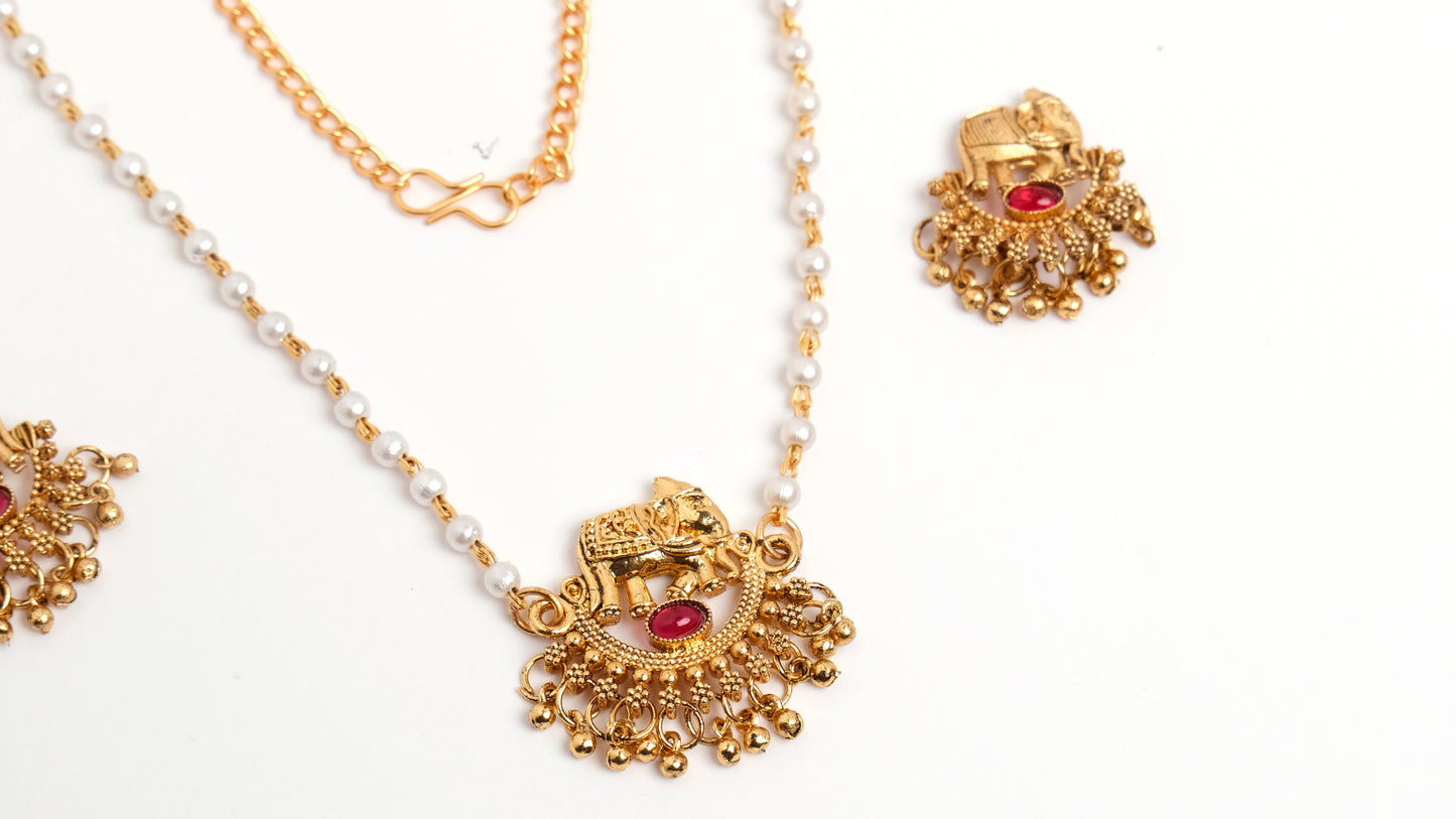 Traditional Elephant Pendant Necklace
