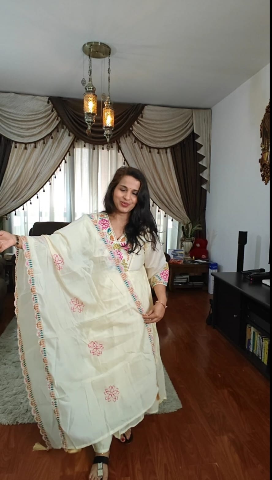 OFF WHITE EMBROIDERED MUL CHANDERI 3PC SET