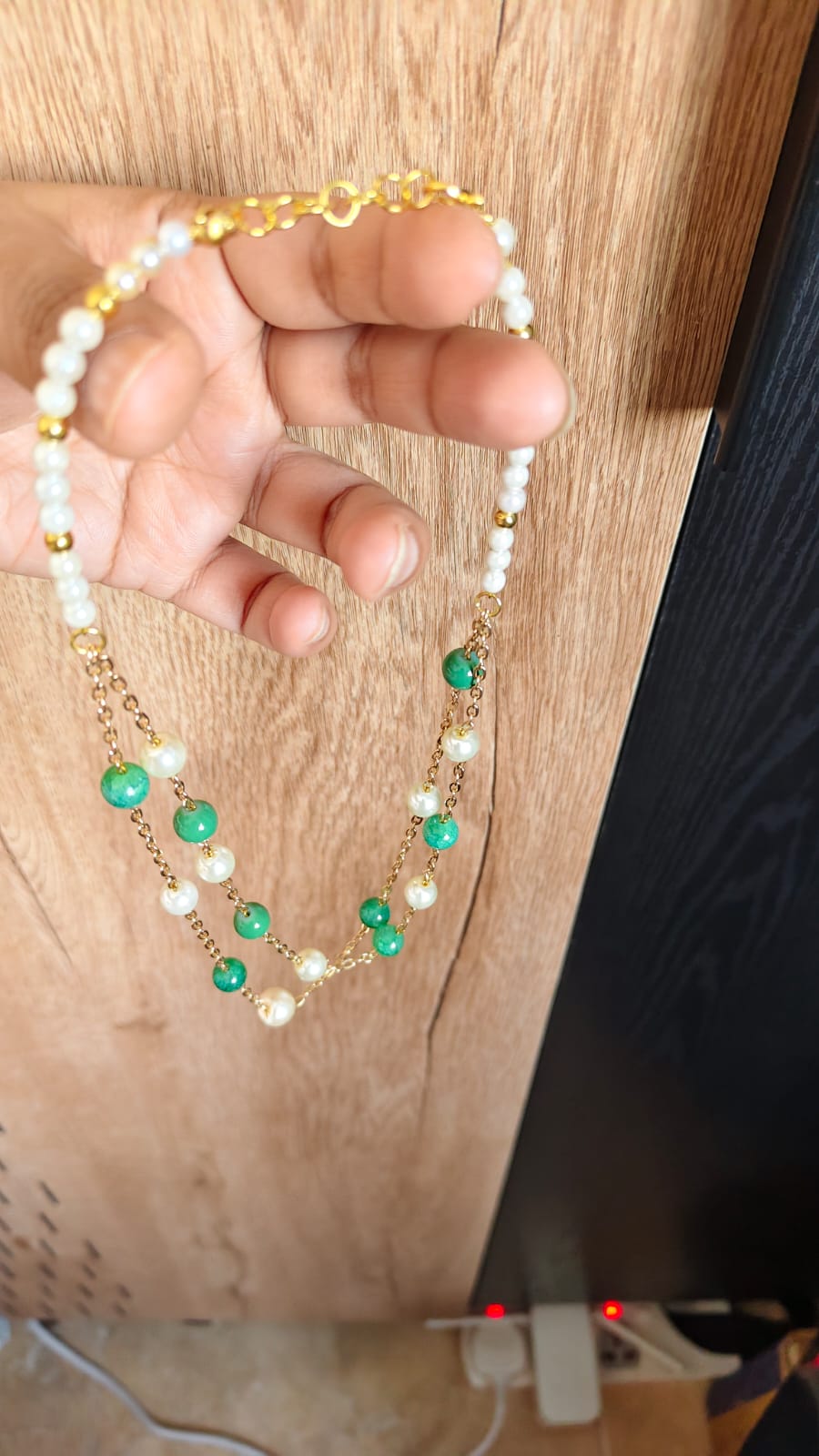 Emerald Elegance Pearl Necklace